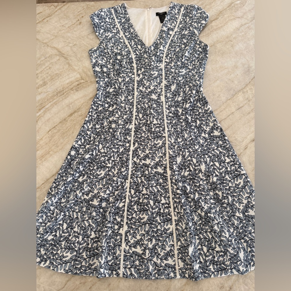 Ann Taylor Fit & Flare Floral Dress small, NWOT, office, date night, teacher